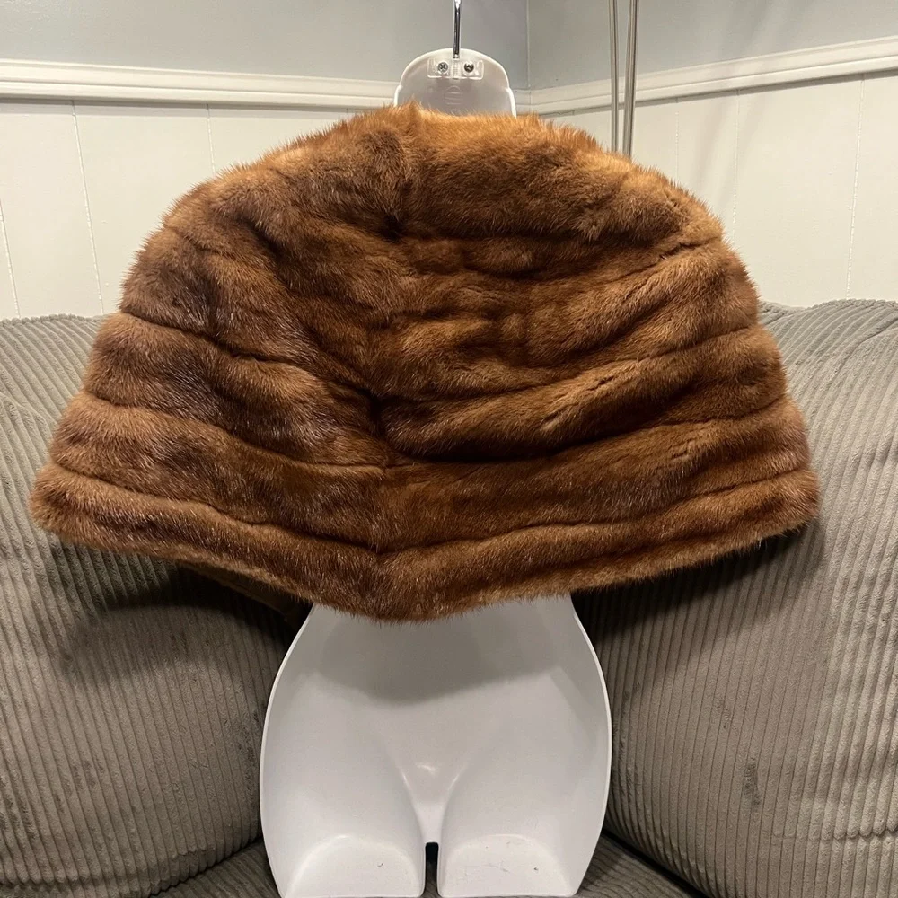 Elegant Brown Mink Fur Women's Shaw - Picture 2 of 10